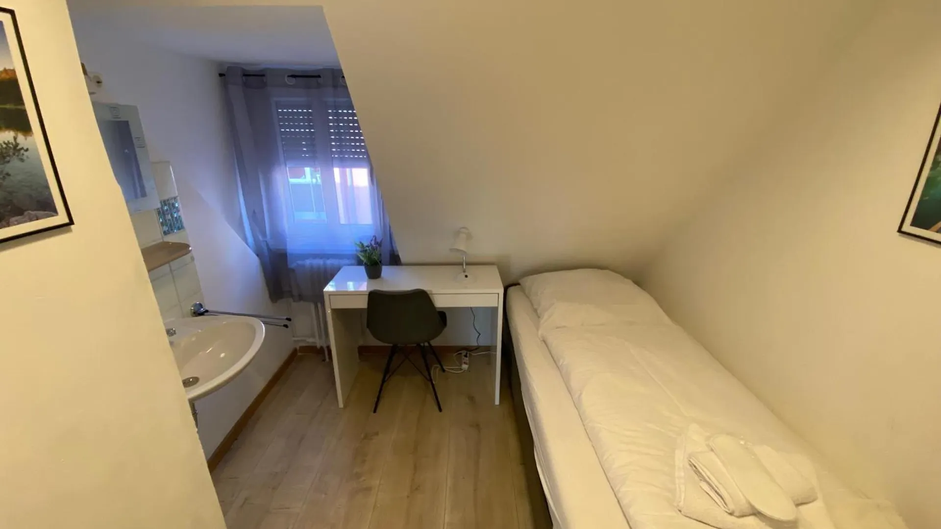 Swan Rooms Núremberg 0*,